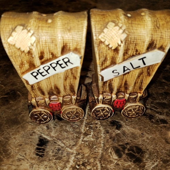 Vintage Collectible Salt and pepper bundle - Picture 5 of 8